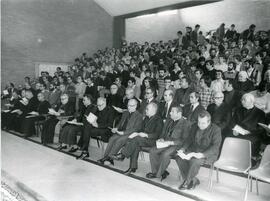 Asistentes al acto de inauguración de la Facultad de Teología de Granada.
