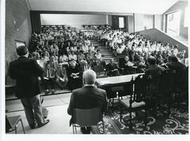 Asistentes a la  inauguración  del curso 1981-1982
