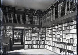 Salas de la biblioteca del Colegio Máximo.